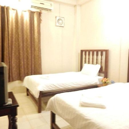 Vang Vieng Camellia Hotel Екстериор снимка