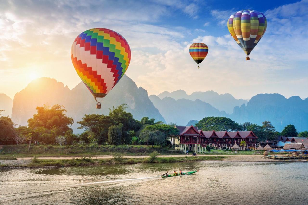 Vang Vieng Camellia Hotel Екстериор снимка