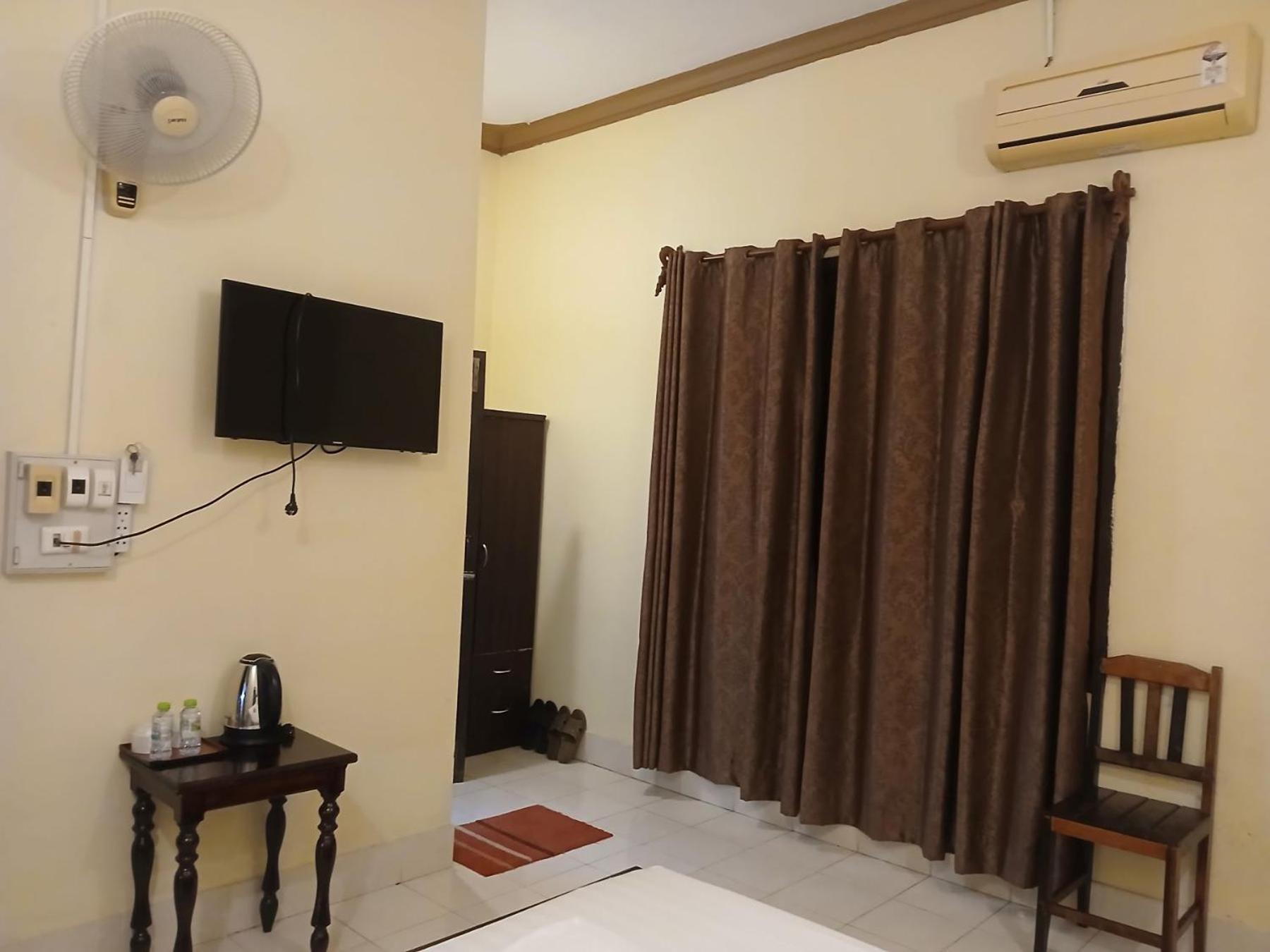 Vang Vieng Camellia Hotel Екстериор снимка