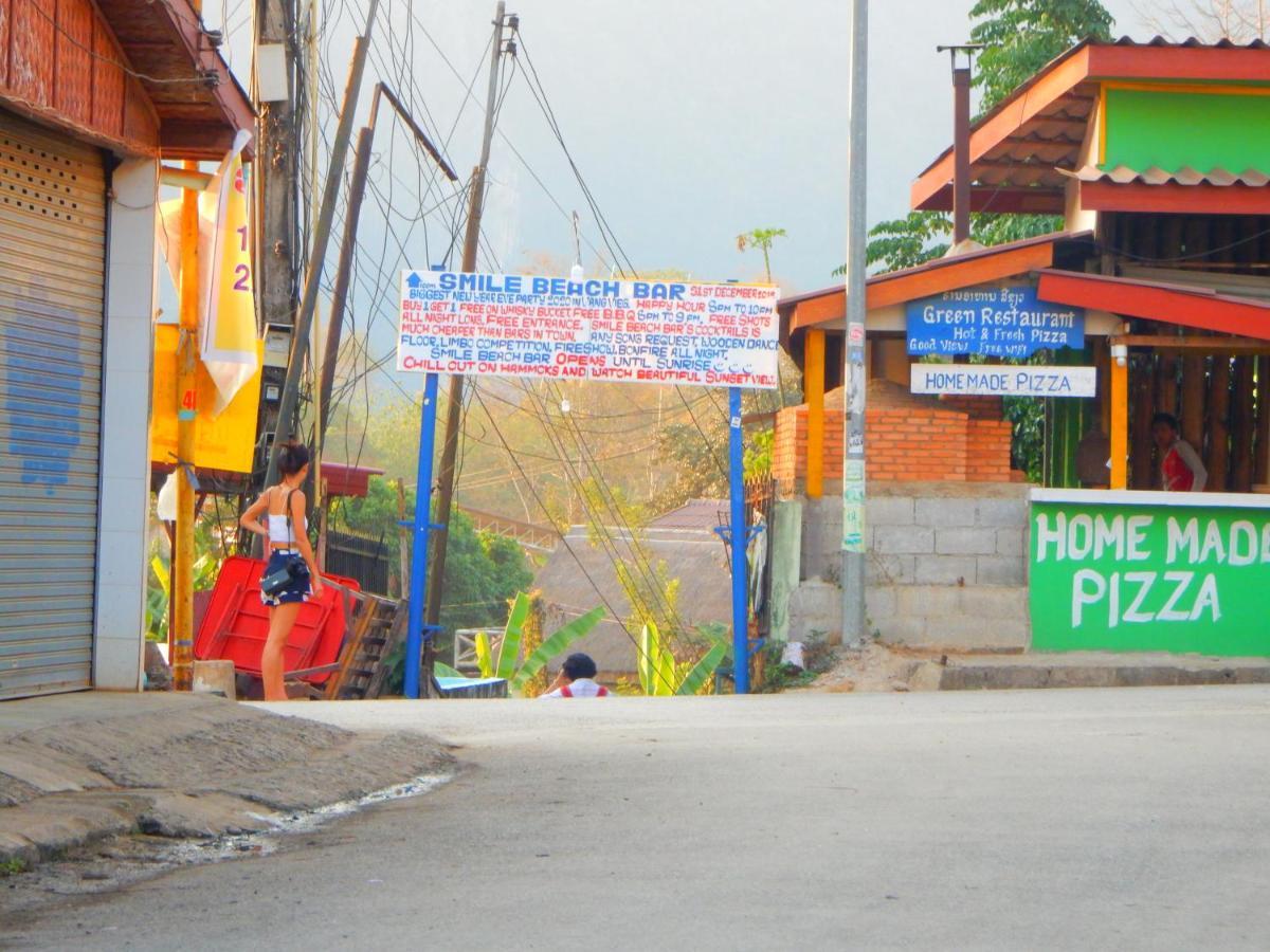 Vang Vieng Camellia Hotel Екстериор снимка