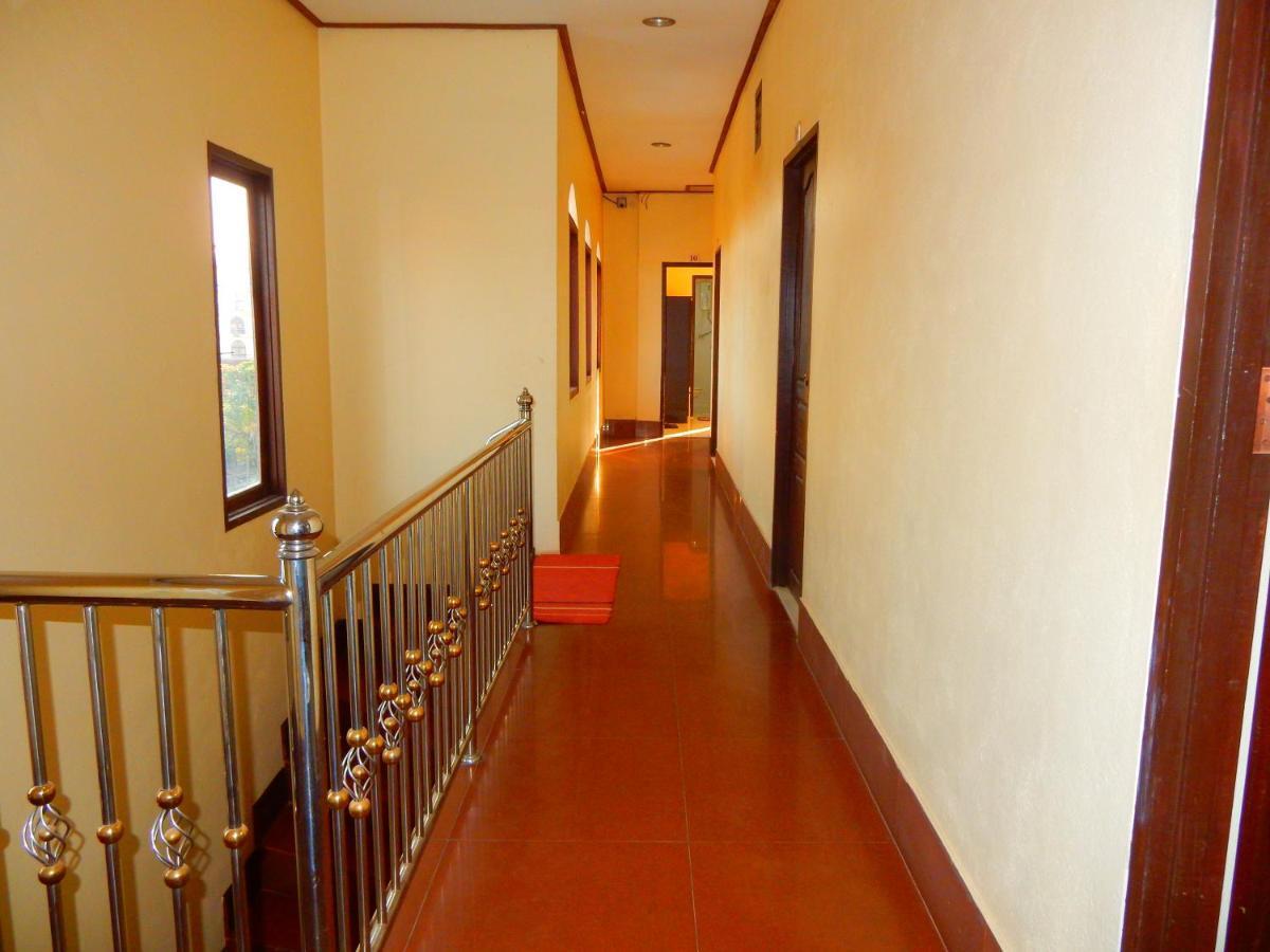 Vang Vieng Camellia Hotel Екстериор снимка