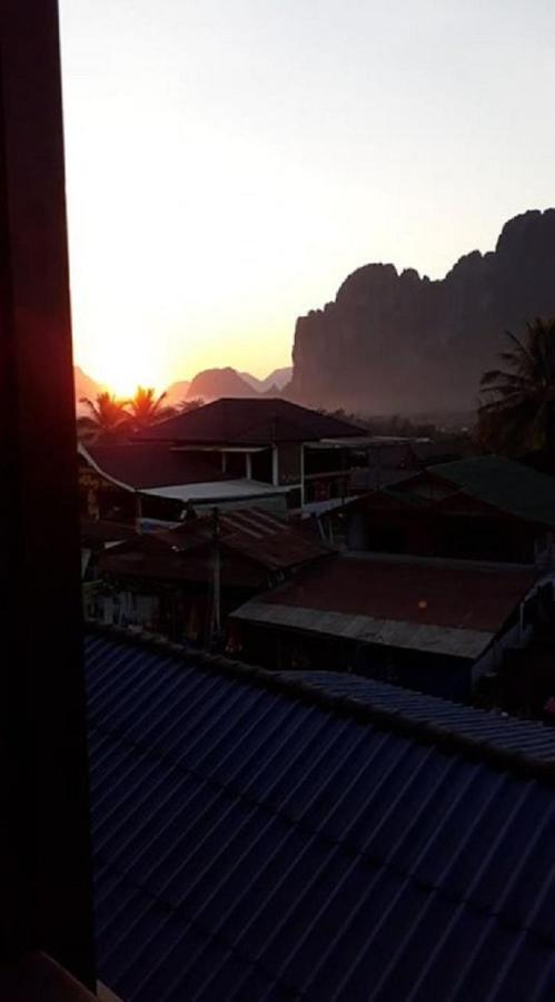 Vang Vieng Camellia Hotel Екстериор снимка